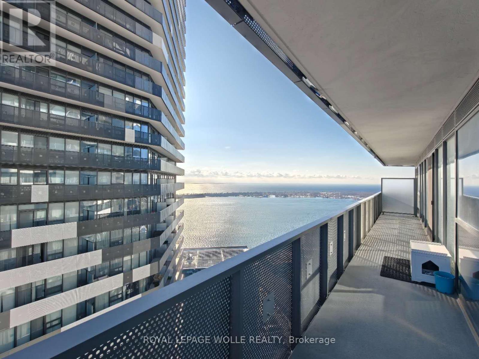 












6008 - 55 COOPER STREET

,
Toronto,




Ontario
M5E0G1

