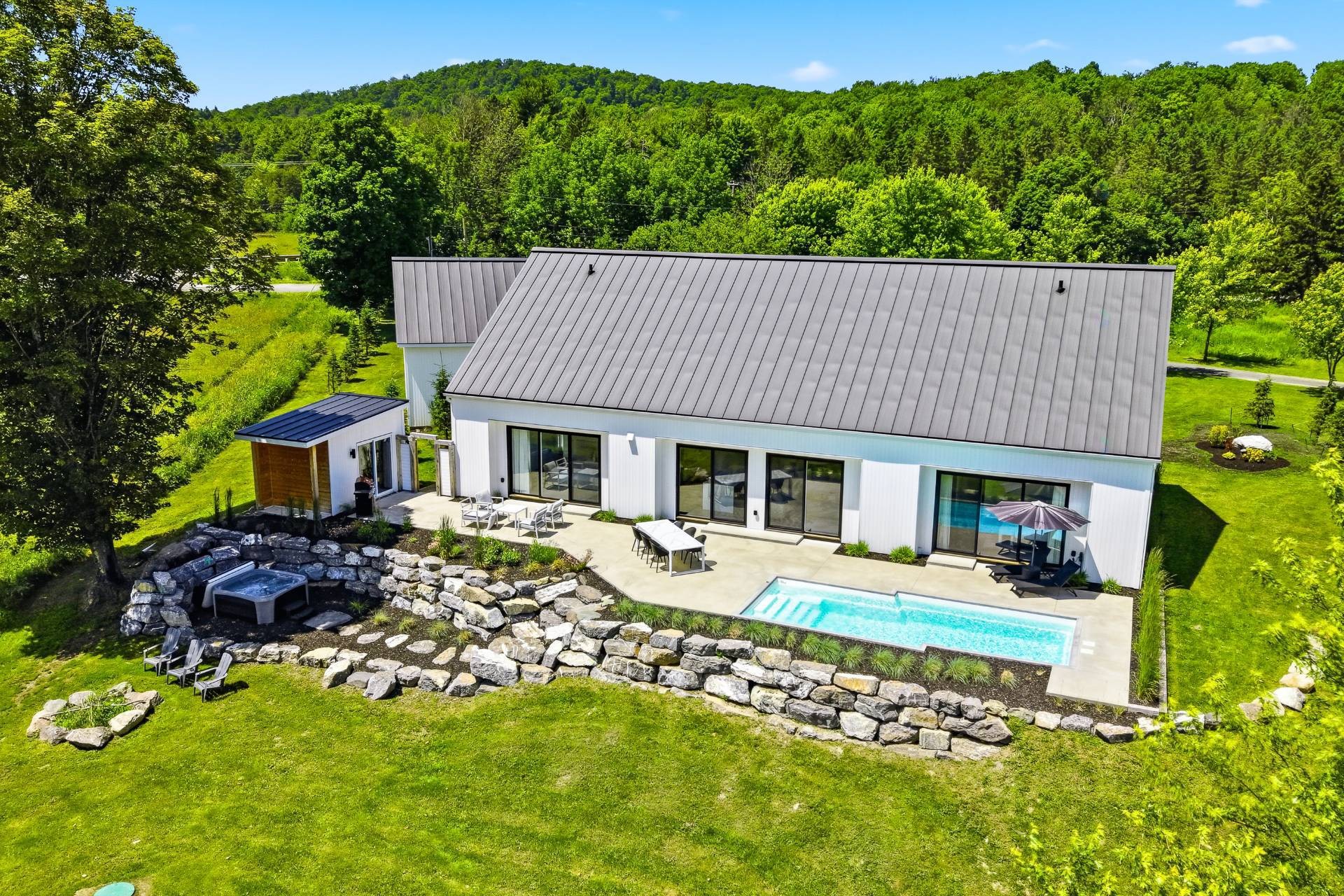 









117


Ch. Santerre

,
Sutton,




QC
J0E2K0

