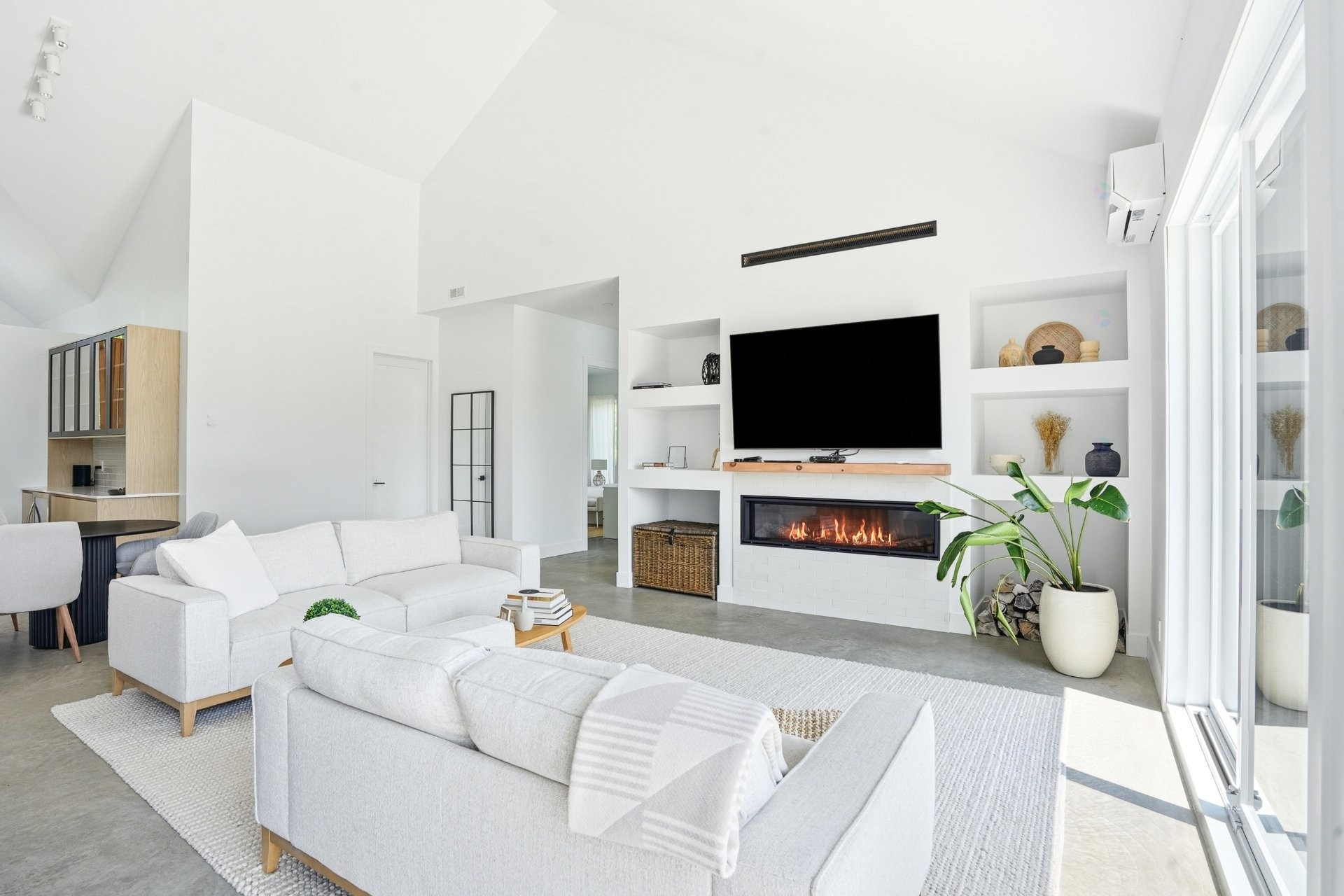 









117


Ch. Santerre

,
Sutton,




QC
J0E2K0

