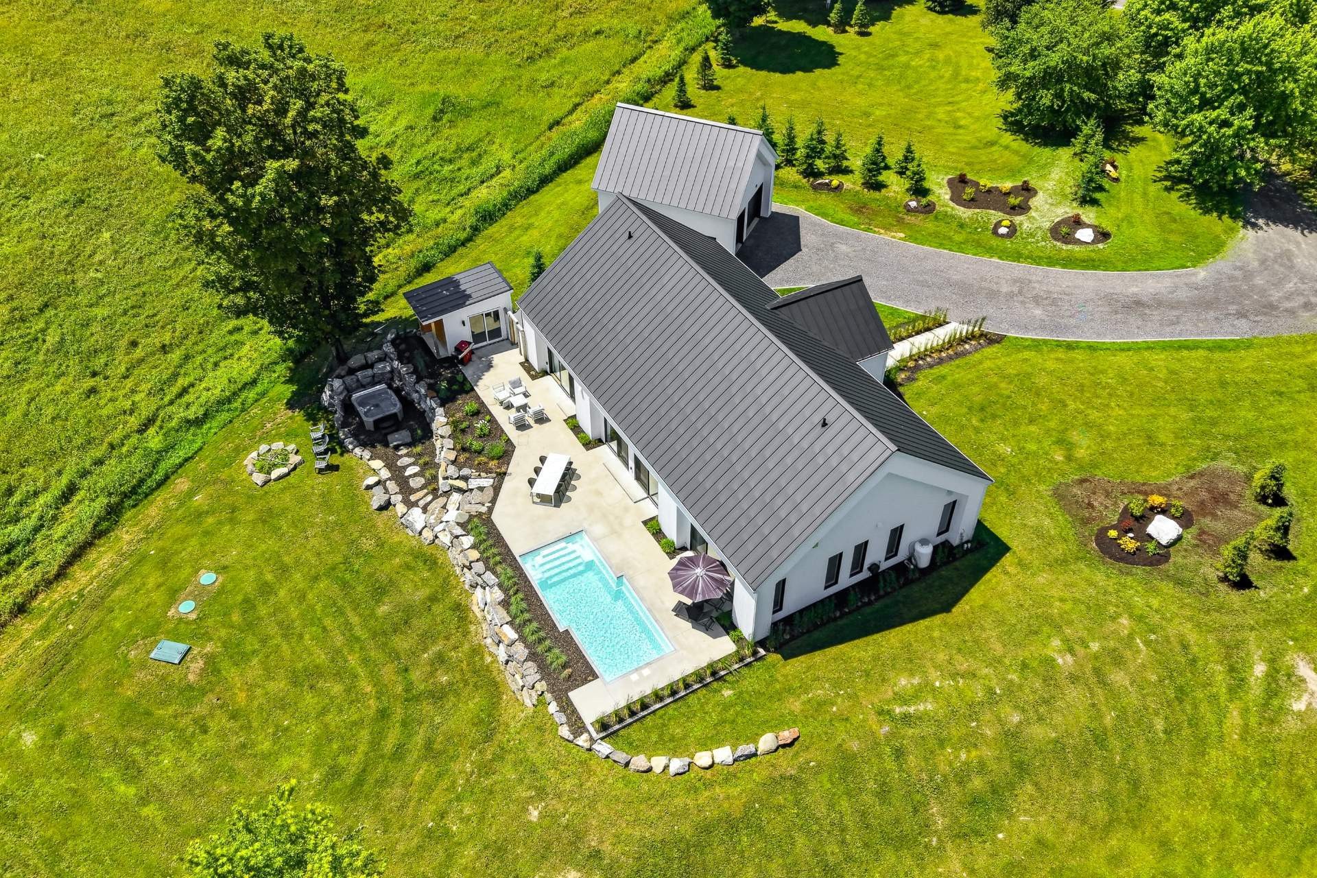 









117


Ch. Santerre

,
Sutton,




QC
J0E2K0

