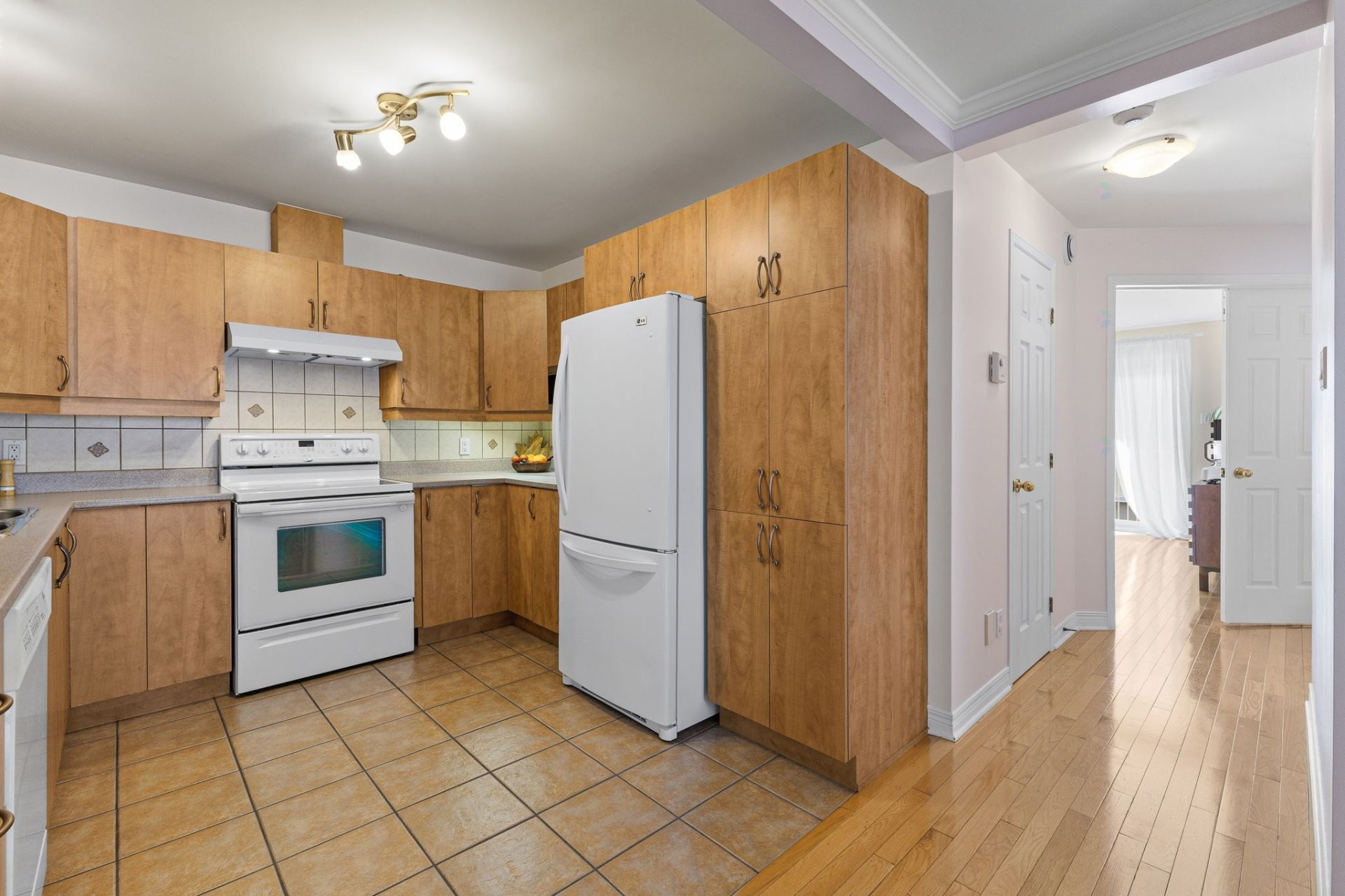









489


Rue de Cannes

, 3,
Gatineau (Gatineau),




QC
J8V3X2


