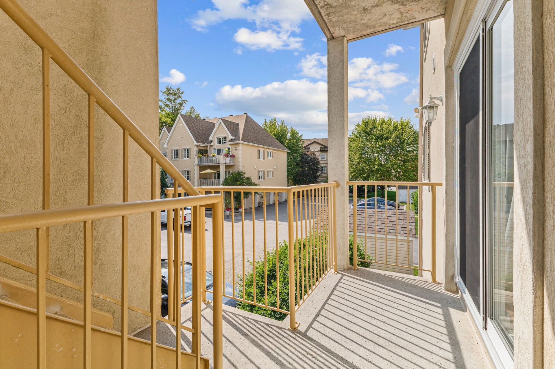 









489


Rue de Cannes

, 3,
Gatineau (Gatineau),




QC
J8V3X2

