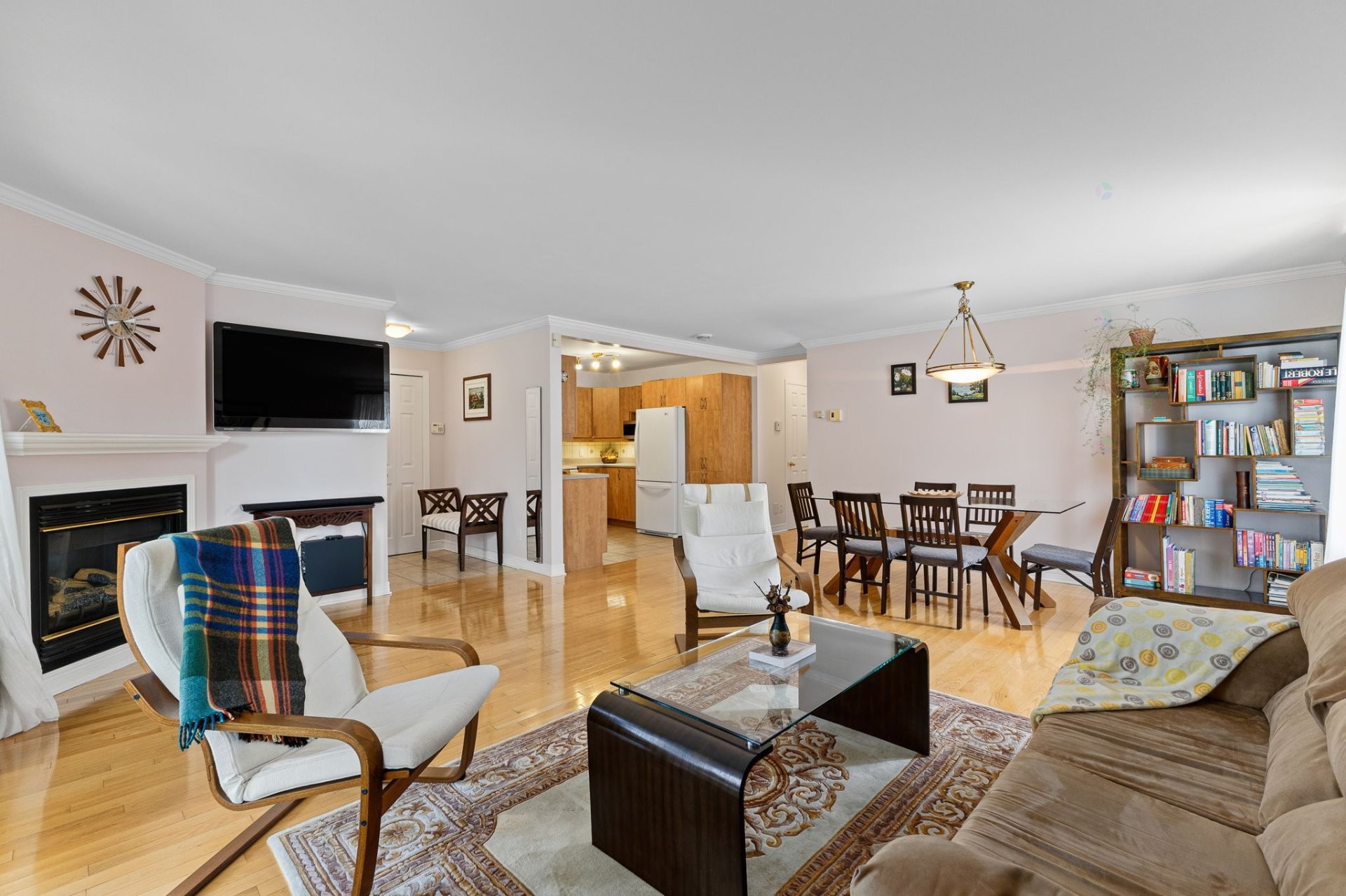 









489


Rue de Cannes

, 3,
Gatineau (Gatineau),




QC
J8V3X2

