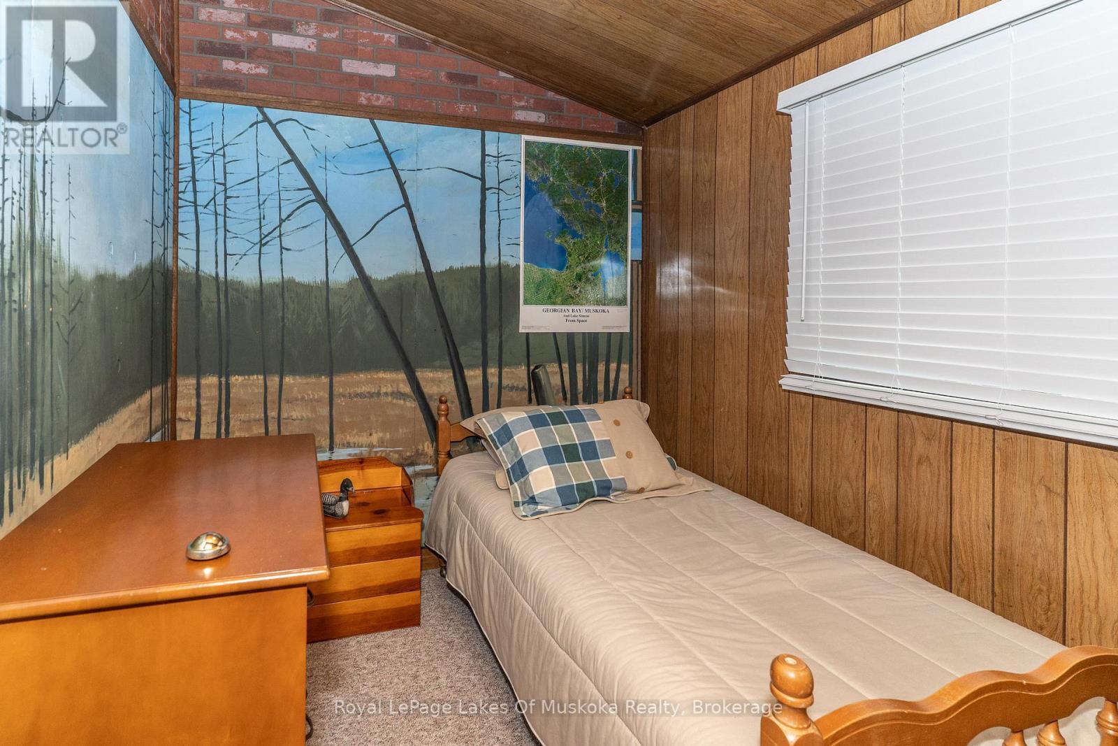 












11 - 1357 RUSS HAMMELL ROAD

,
Muskoka Lakes (Watt),




Ontario
P0B1M0

