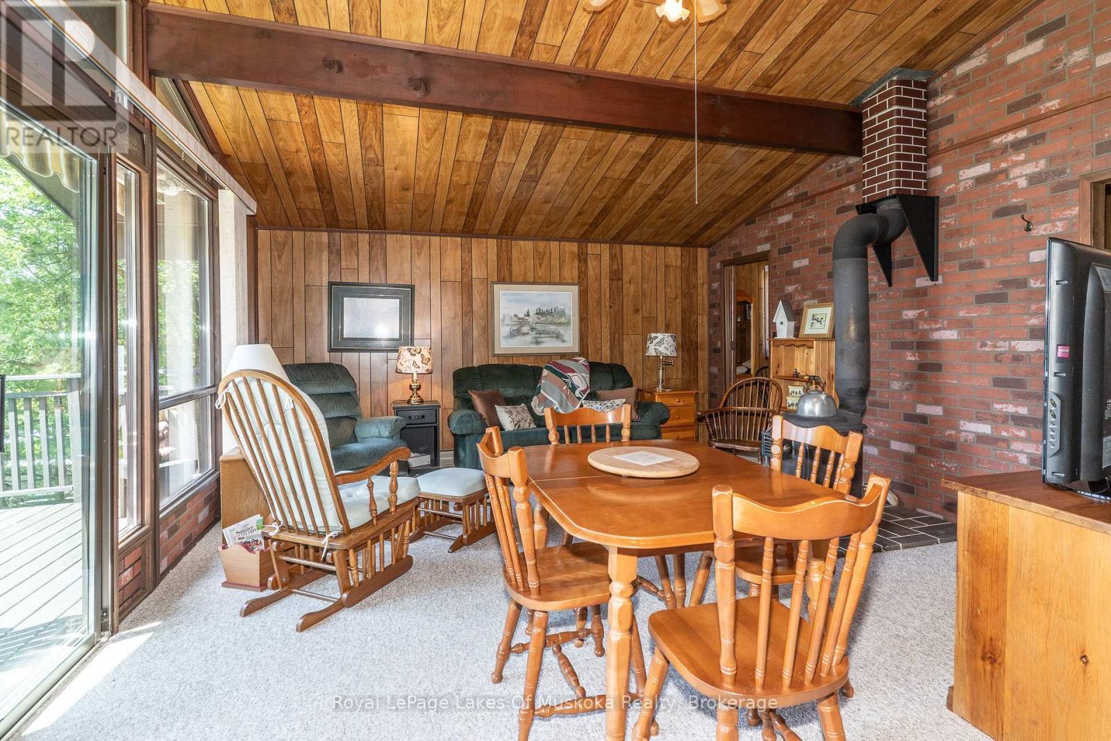 












11 - 1357 RUSS HAMMELL ROAD

,
Muskoka Lakes (Watt),




Ontario
P0B1M0

