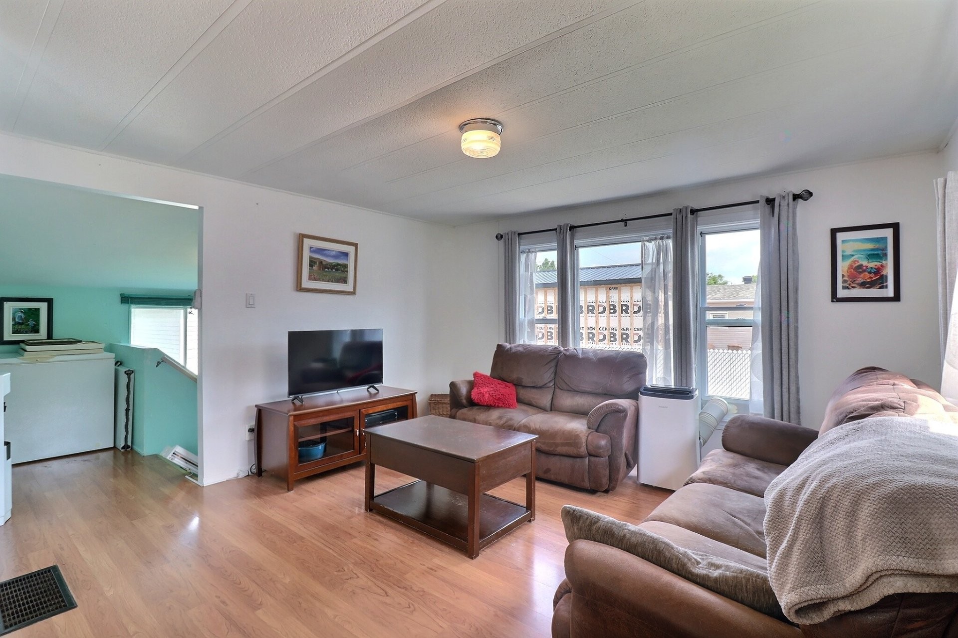 









1985


Rue des Tulipes

,
Saguenay (Chicoutimi),




QC
G7H7T3

