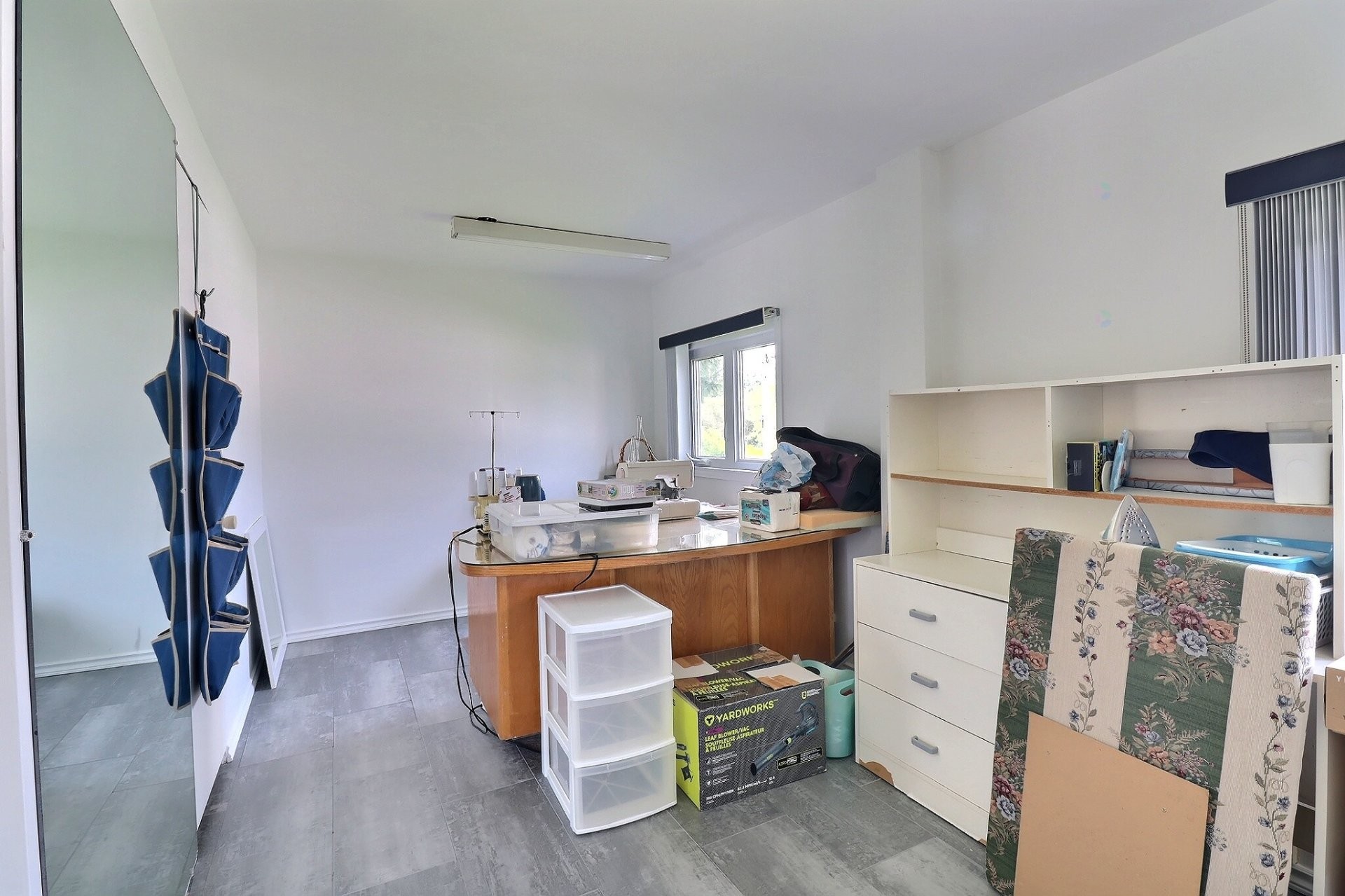 









1985


Rue des Tulipes

,
Saguenay (Chicoutimi),




QC
G7H7T3

