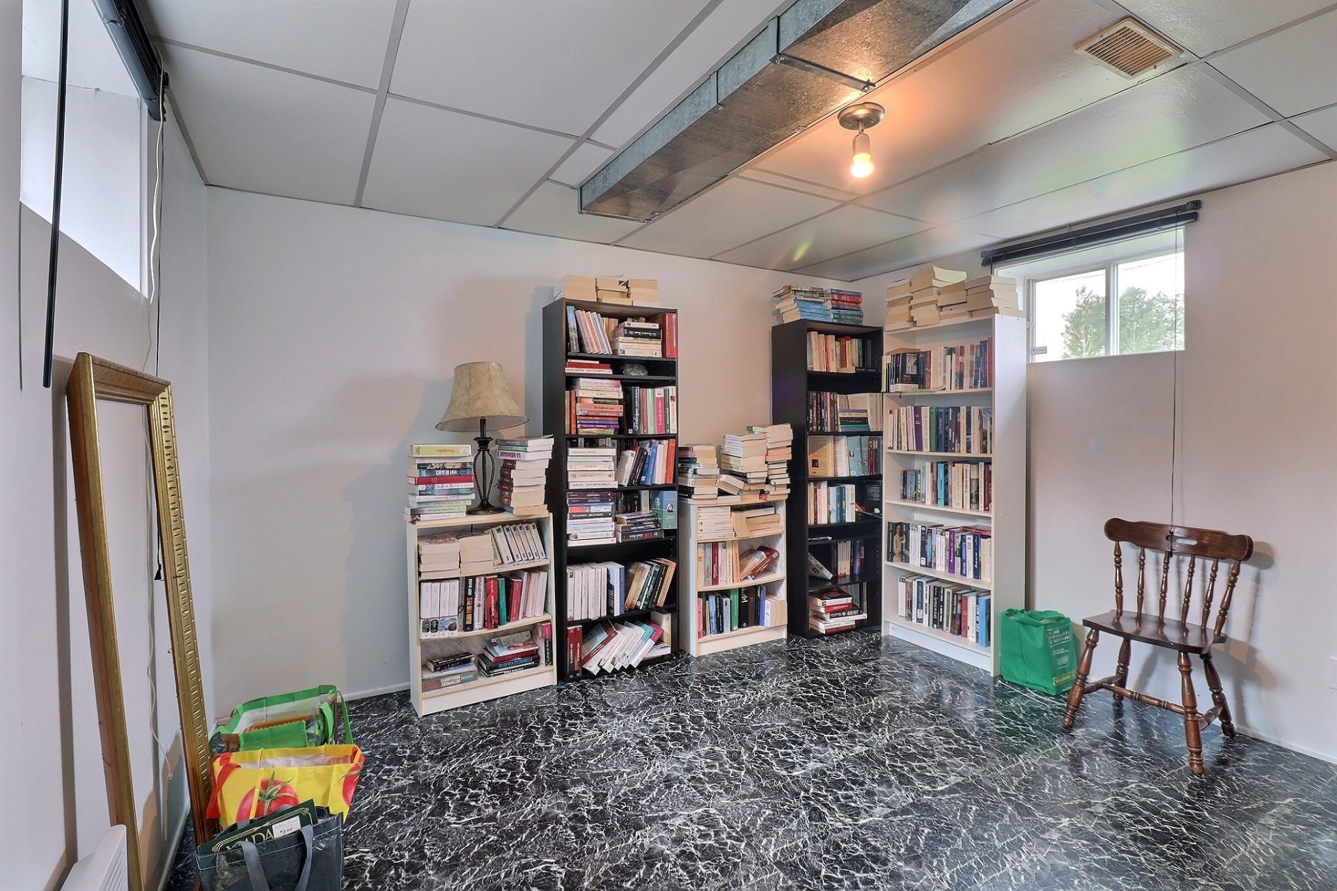 









1985


Rue des Tulipes

,
Saguenay (Chicoutimi),




QC
G7H7T3

