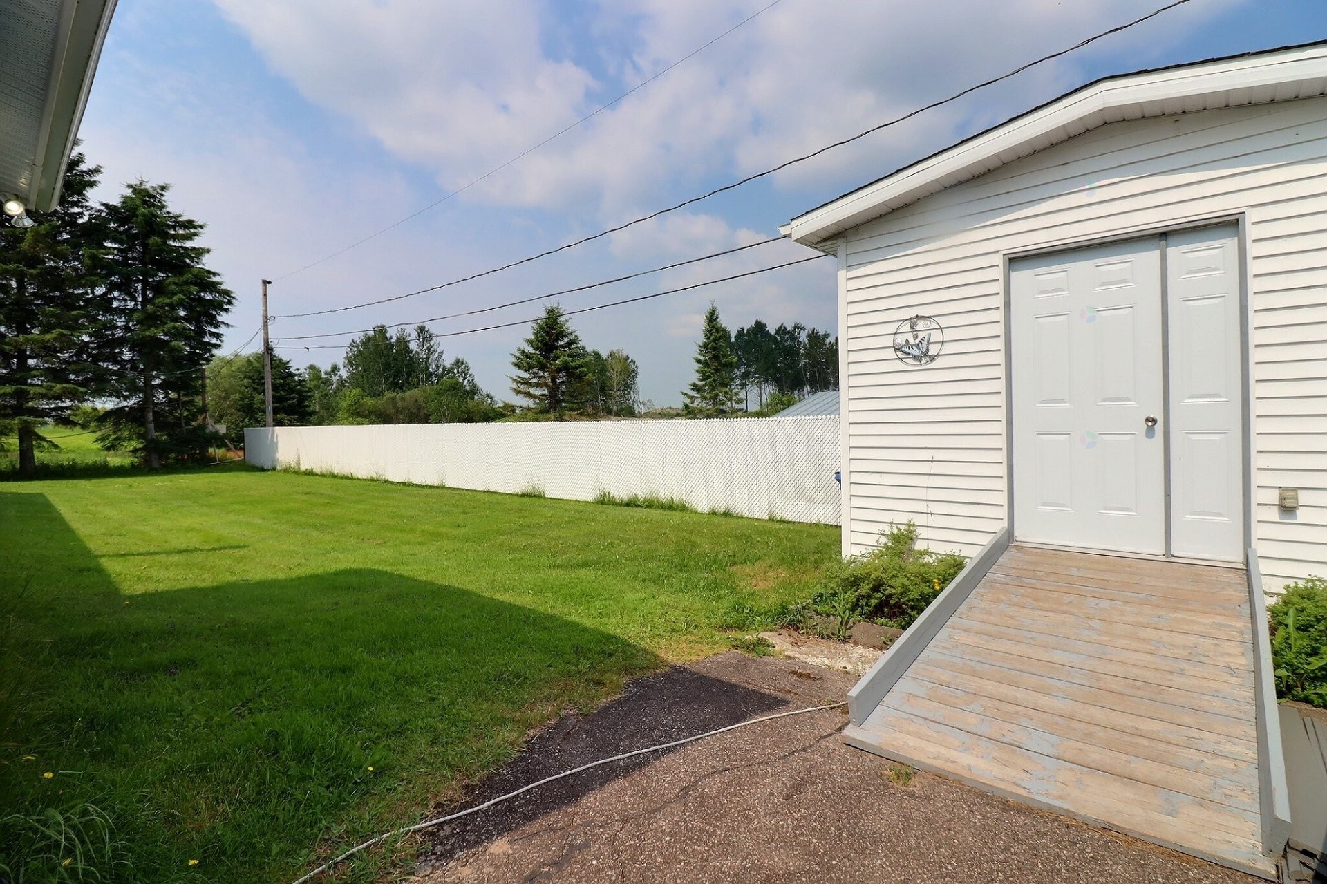 









1985


Rue des Tulipes

,
Saguenay (Chicoutimi),




QC
G7H7T3

