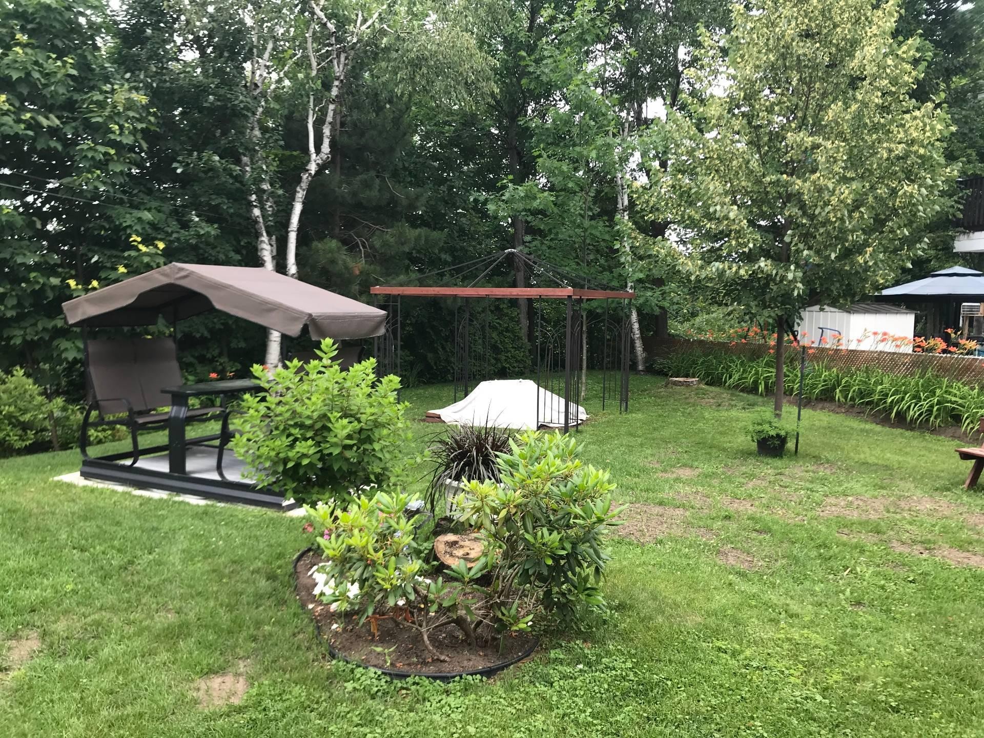 









621


Boul. Robitaille

,
Notre-Dame-du-Mont-Carmel,




QC
G0X3J0

