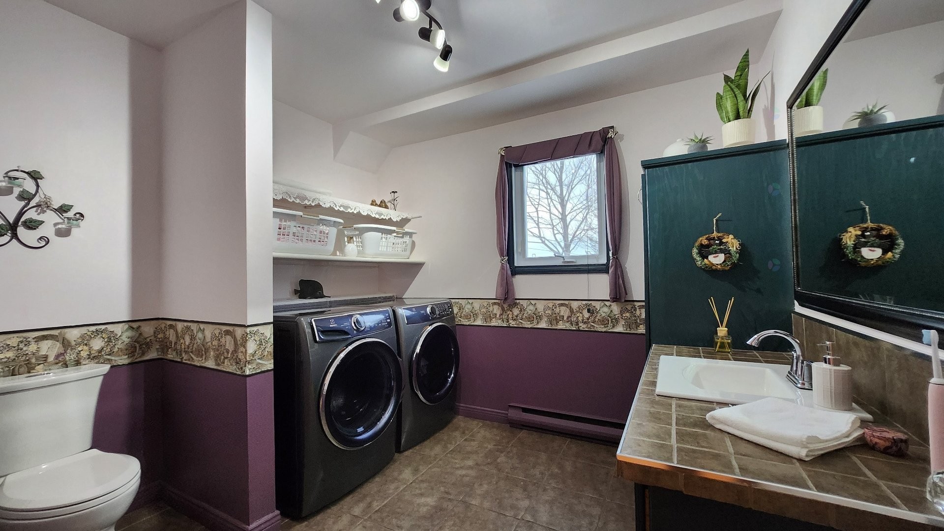 









621


Boul. Robitaille

,
Notre-Dame-du-Mont-Carmel,




QC
G0X3J0


