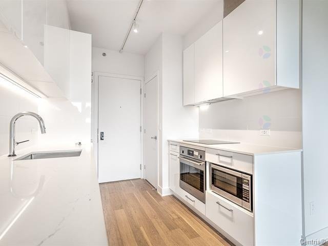 









2020


Boul. René-Lévesque O.

, 712,
Montréal (Ville-Marie),




QC
H3H0B4

