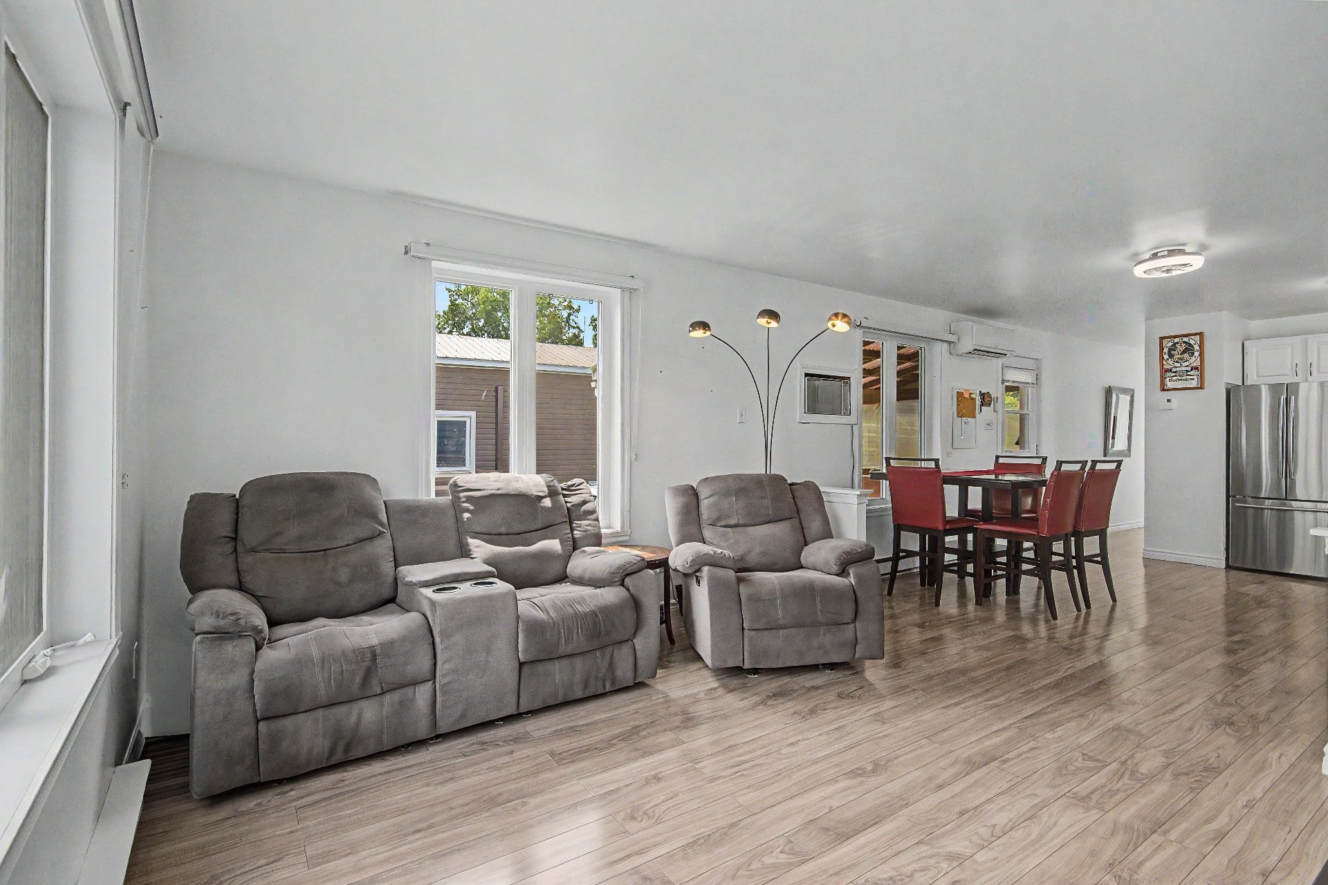 









3950


Boul. Sir-Wilfrid-Laurier

, 300,
Longueuil (Saint-Hubert),




QC
J3Y5Y9

