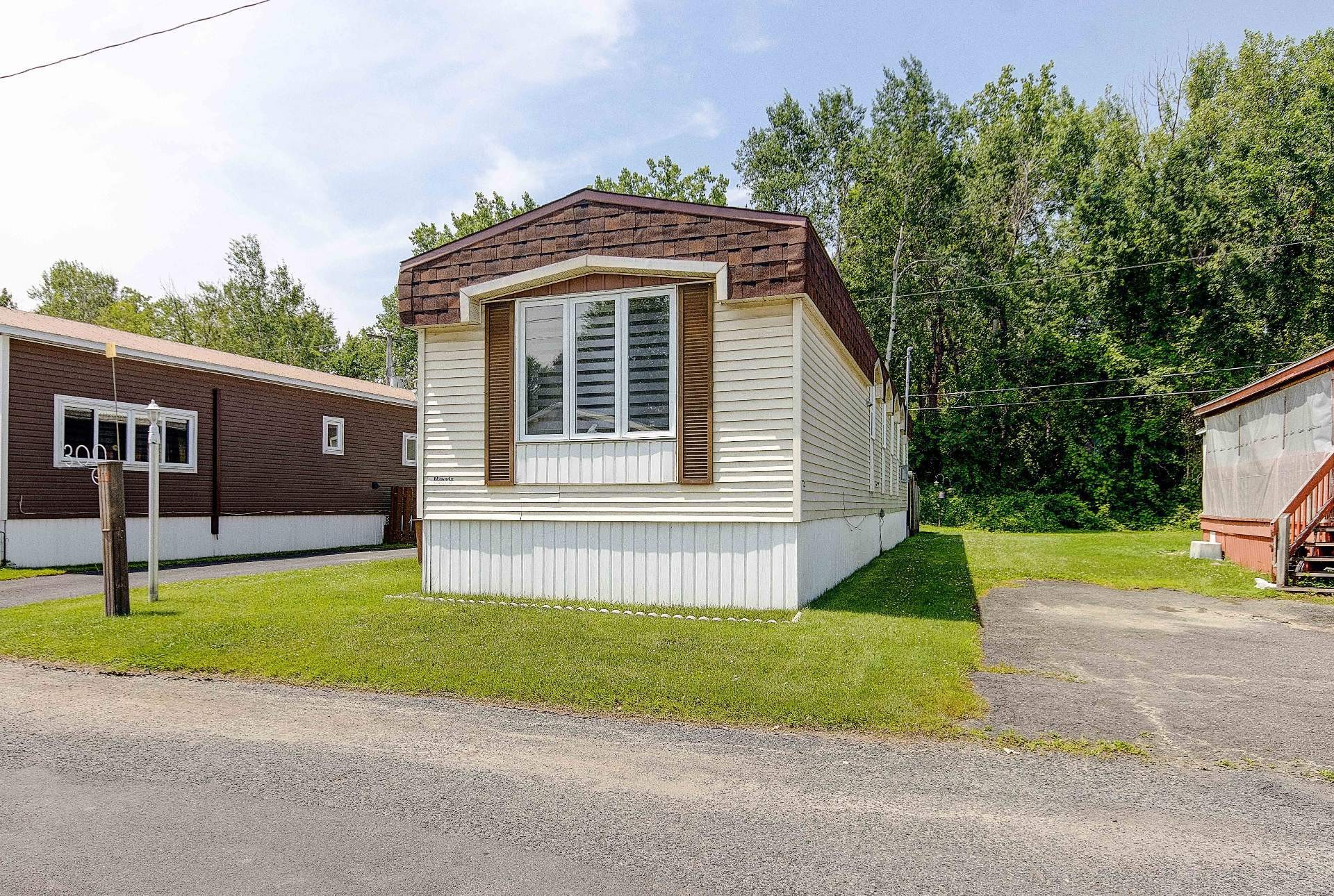 









3950


Boul. Sir-Wilfrid-Laurier

, 300,
Longueuil (Saint-Hubert),




QC
J3Y5Y9

