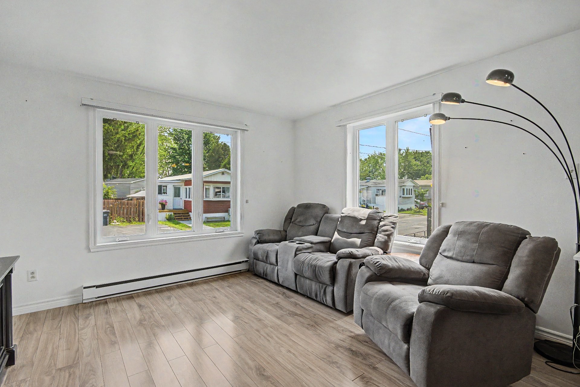 









3950


Boul. Sir-Wilfrid-Laurier

, 300,
Longueuil (Saint-Hubert),




QC
J3Y5Y9


