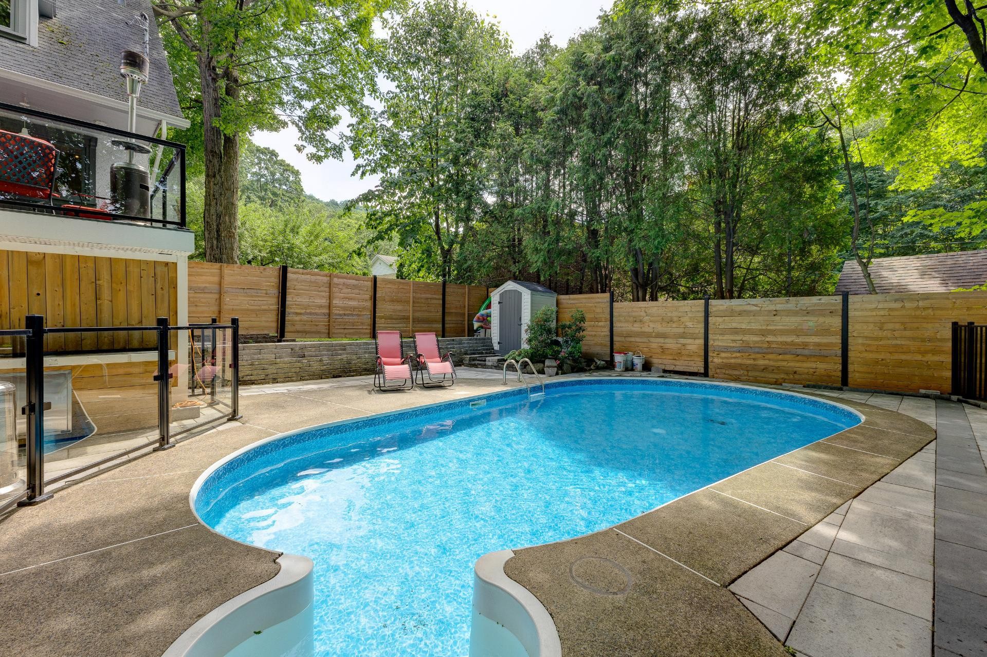 









21


Rue du Belvédère

,
Sainte-Julie,




QC
J3E3M4

