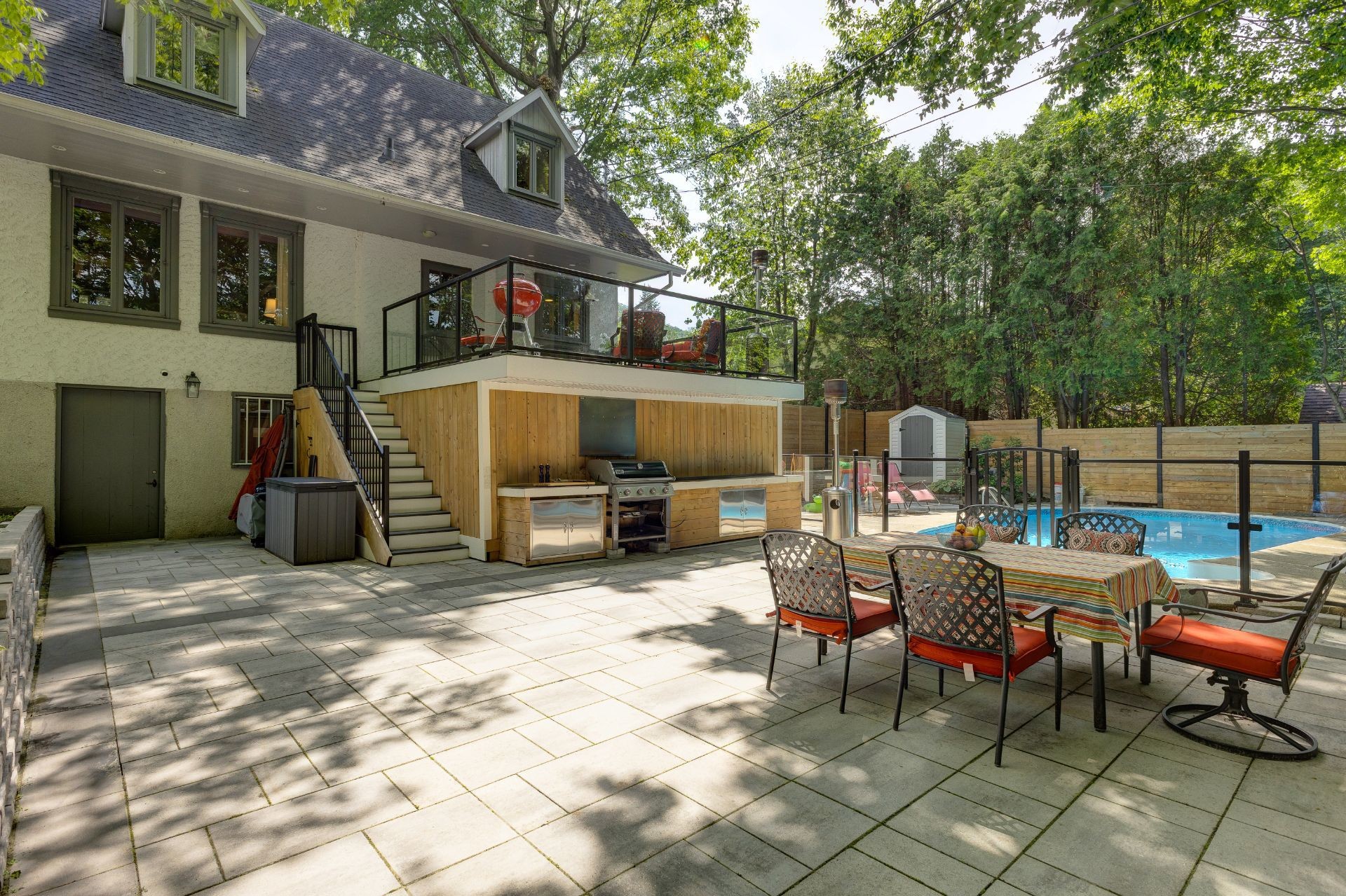 









21


Rue du Belvédère

,
Sainte-Julie,




QC
J3E3M4

