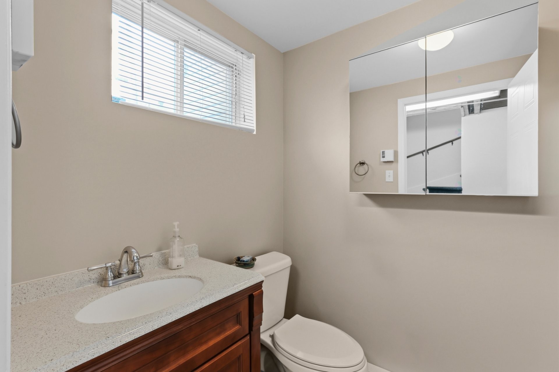 









305


Rue de la Providence

,
Sainte-Catherine,




QC
J5C2A6

