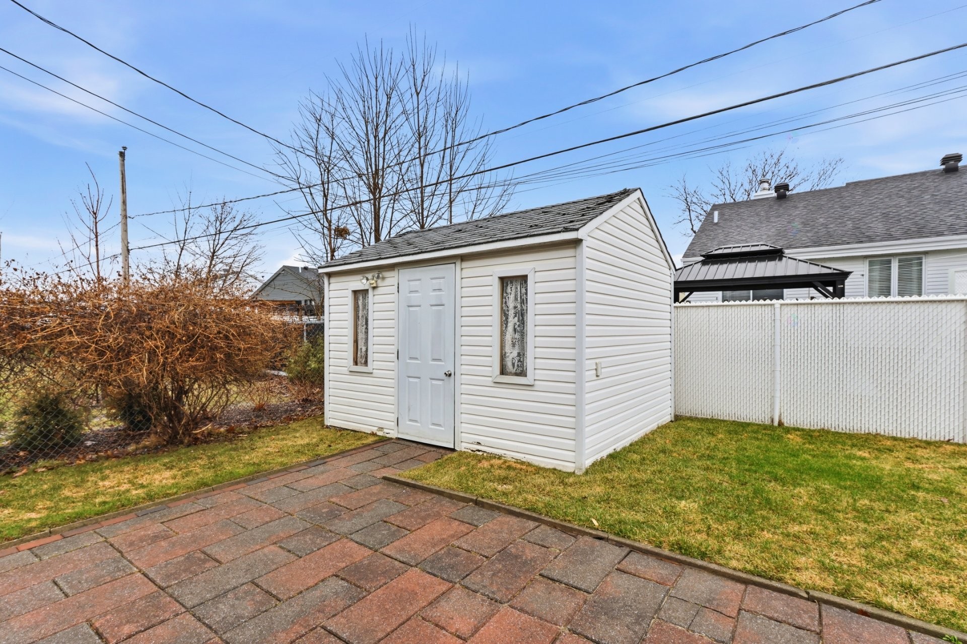 









305


Rue de la Providence

,
Sainte-Catherine,




QC
J5C2A6

