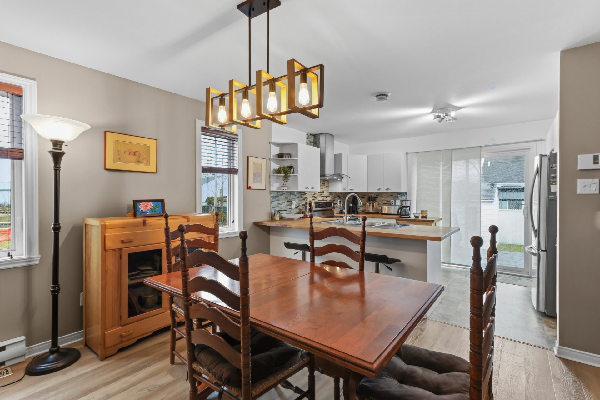 









305


Rue de la Providence

,
Sainte-Catherine,




QC
J5C2A6


