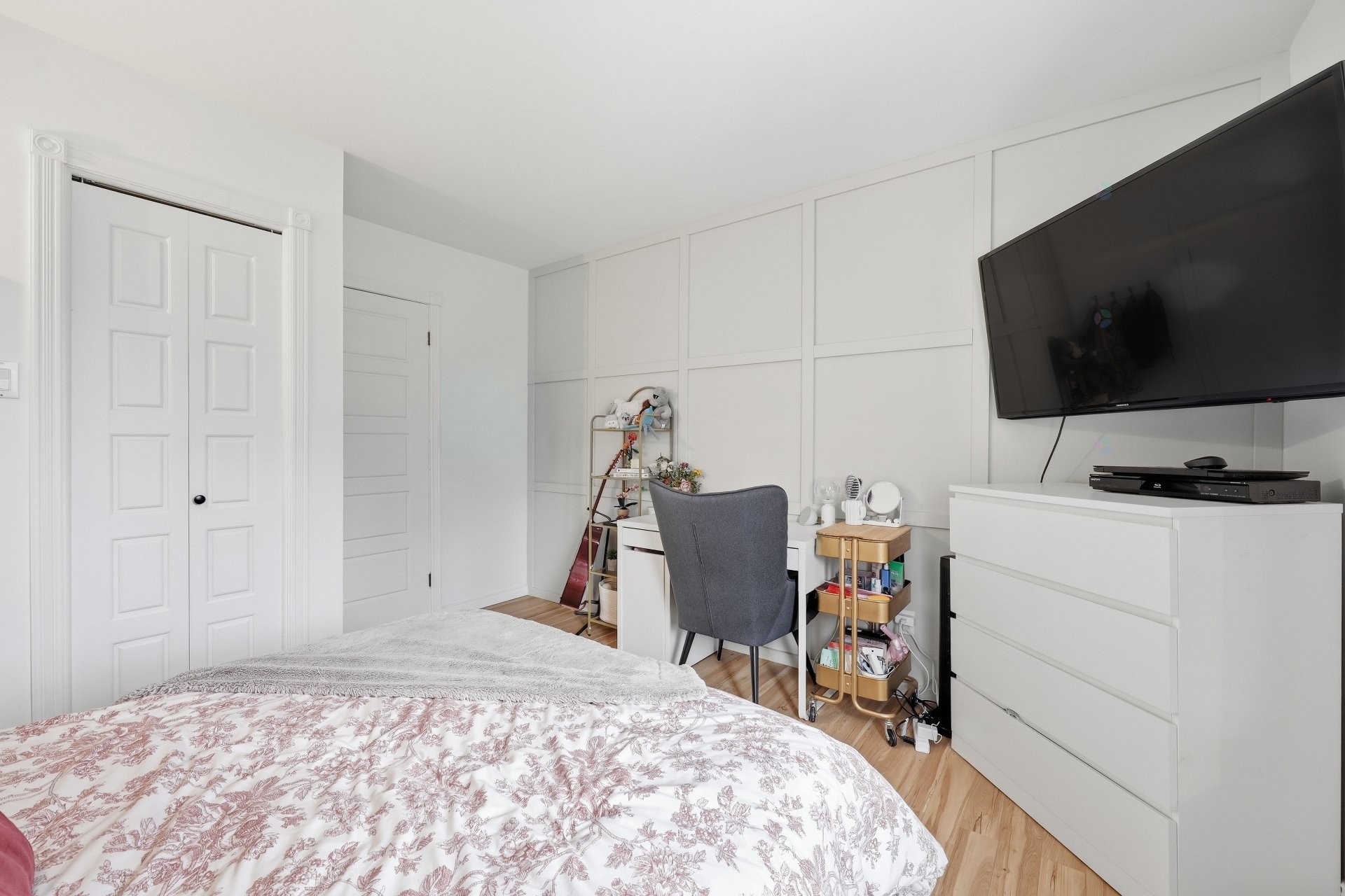 









1805


Ch. des Patriotes

,
Saint-Ours,




QC
J0G1P0

