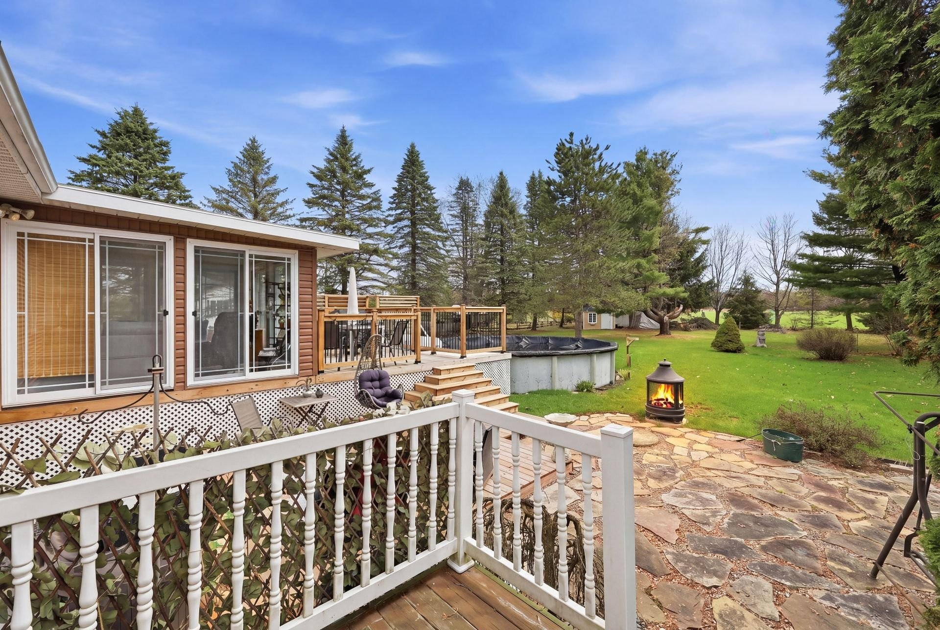 









1805


Ch. des Patriotes

,
Saint-Ours,




QC
J0G1P0

