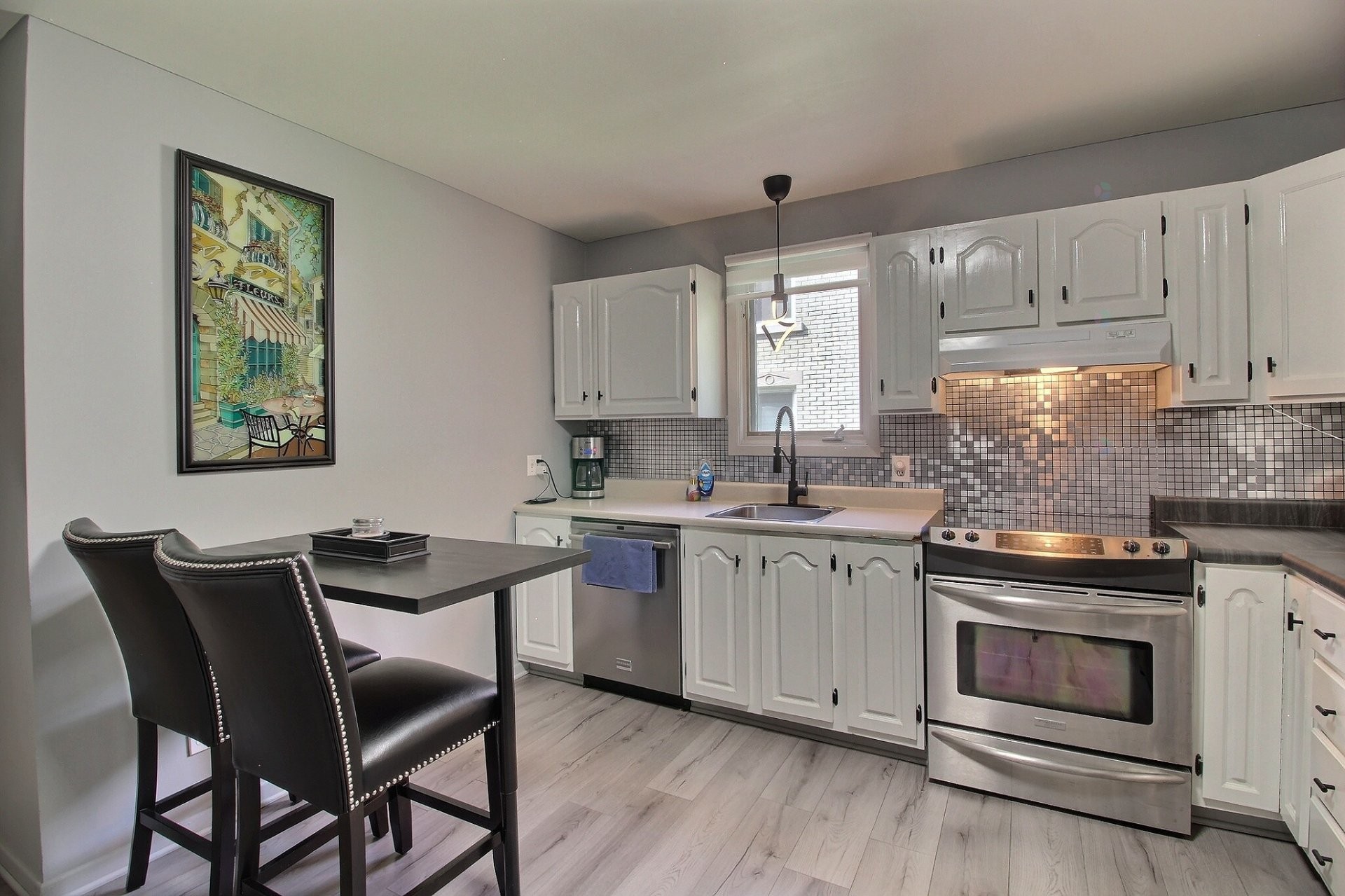 









851

 - 857


Rue Didace

,
Magog,




QC
J1X2P6

