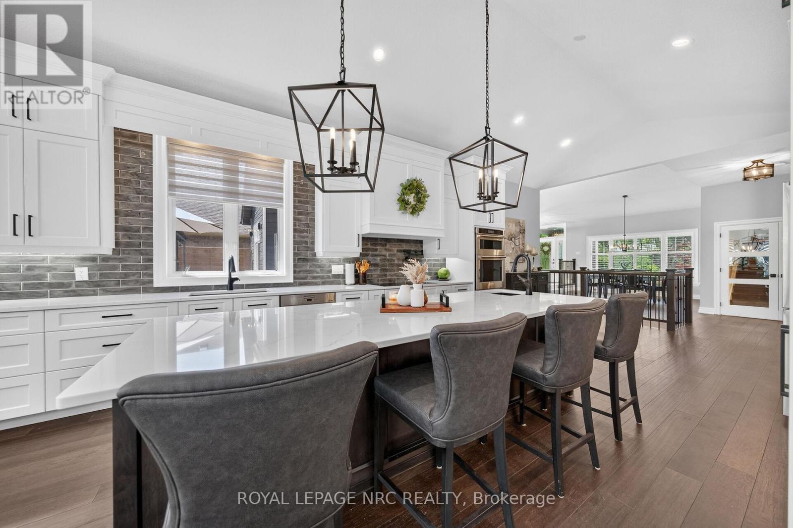 












410 KINGSWAY ROAD

,
Welland (Dain City),




Ontario
L3B6A8

