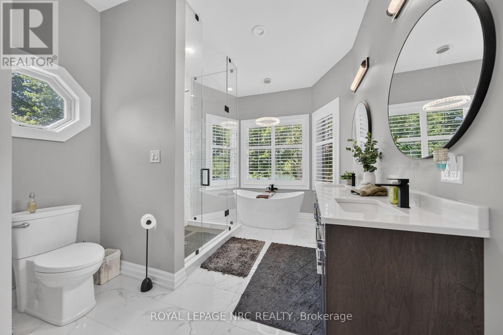 












410 KINGSWAY ROAD

,
Welland (Dain City),




Ontario
L3B6A8

