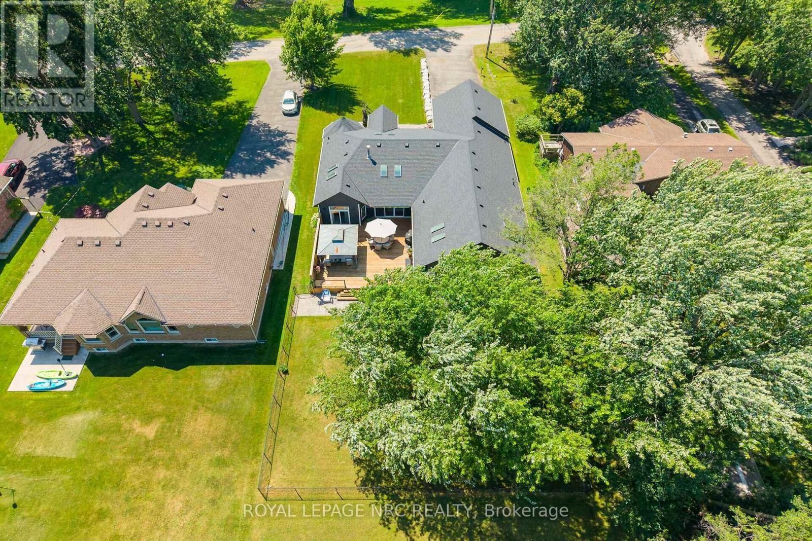 












410 KINGSWAY ROAD

,
Welland (Dain City),




Ontario
L3B6A8

