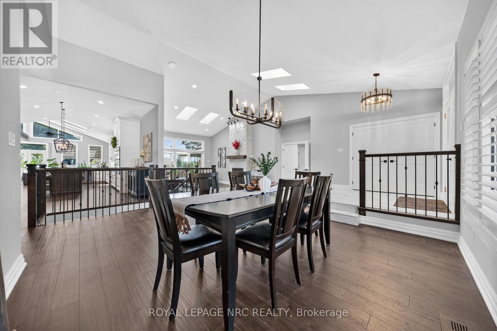 












410 KINGSWAY ROAD

,
Welland (Dain City),




Ontario
L3B6A8

