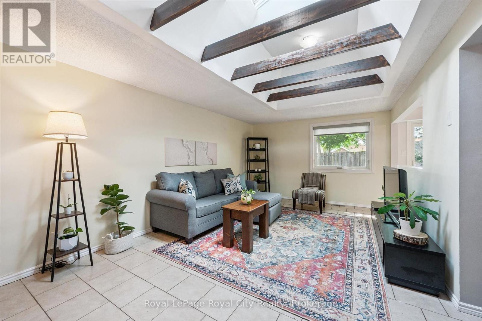 












300 AUDEN ROAD

,
Guelph (Grange Road),




Ontario
N1E6S3

