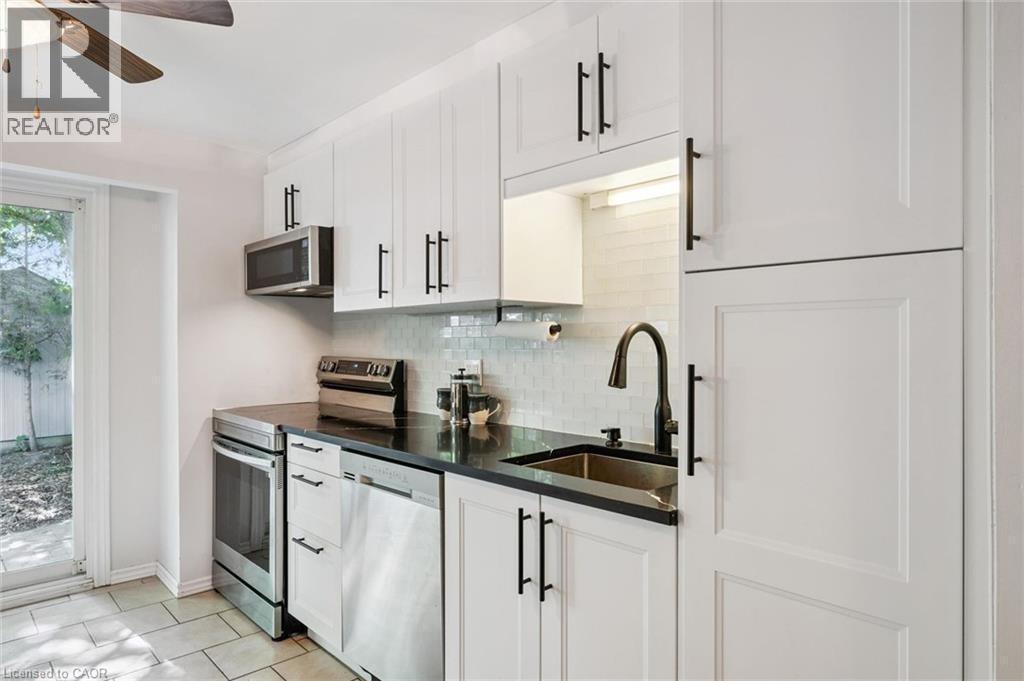 












300 AUDEN Road

,
Guelph,




Ontario
N1E6S3

