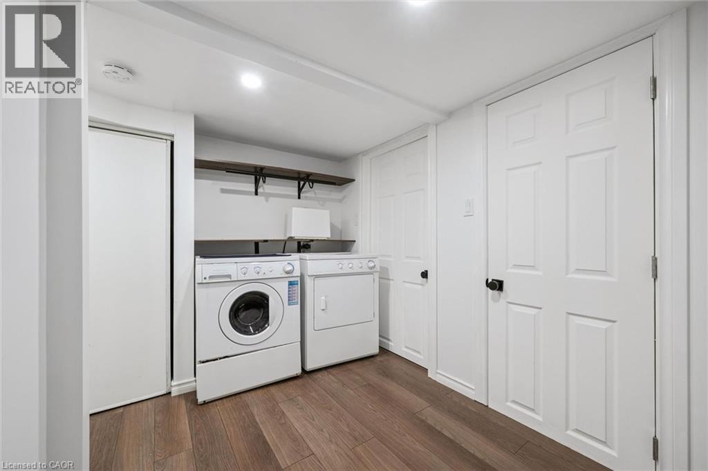 












300 AUDEN Road

,
Guelph,




Ontario
N1E6S3

