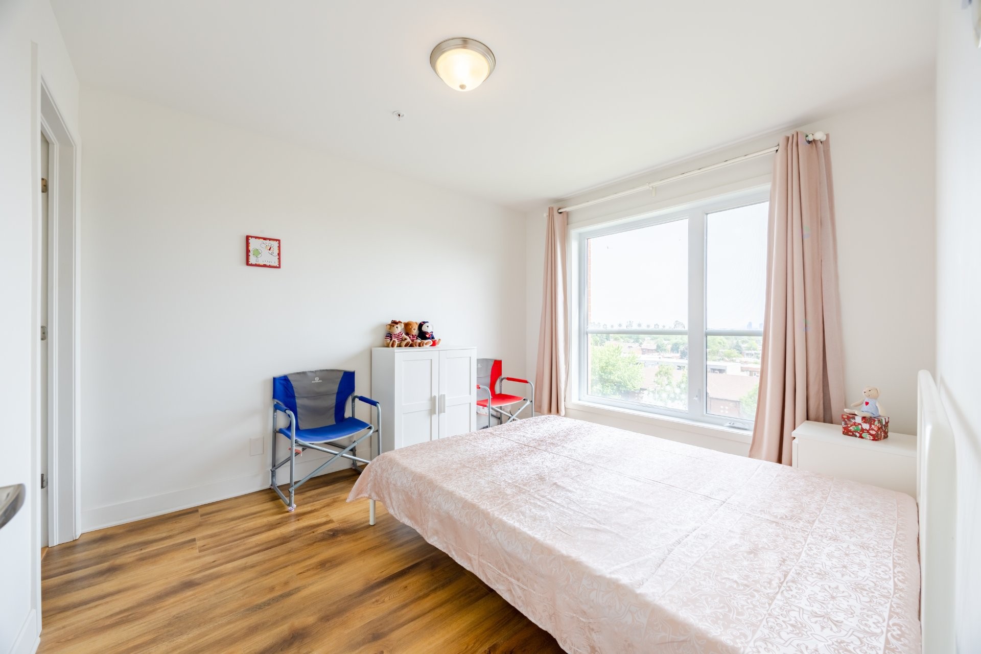 









1601


Rue Viola-Desmond

, 623,
Montréal (LaSalle),




QC
H8N0G2

