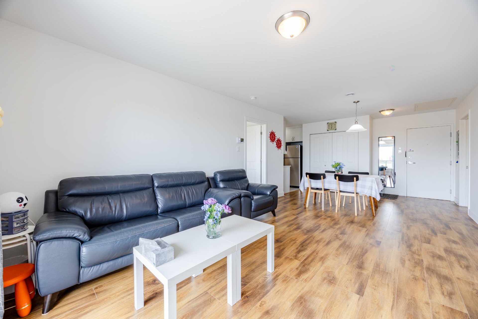 









1601


Rue Viola-Desmond

, 623,
Montréal (LaSalle),




QC
H8N0G2

