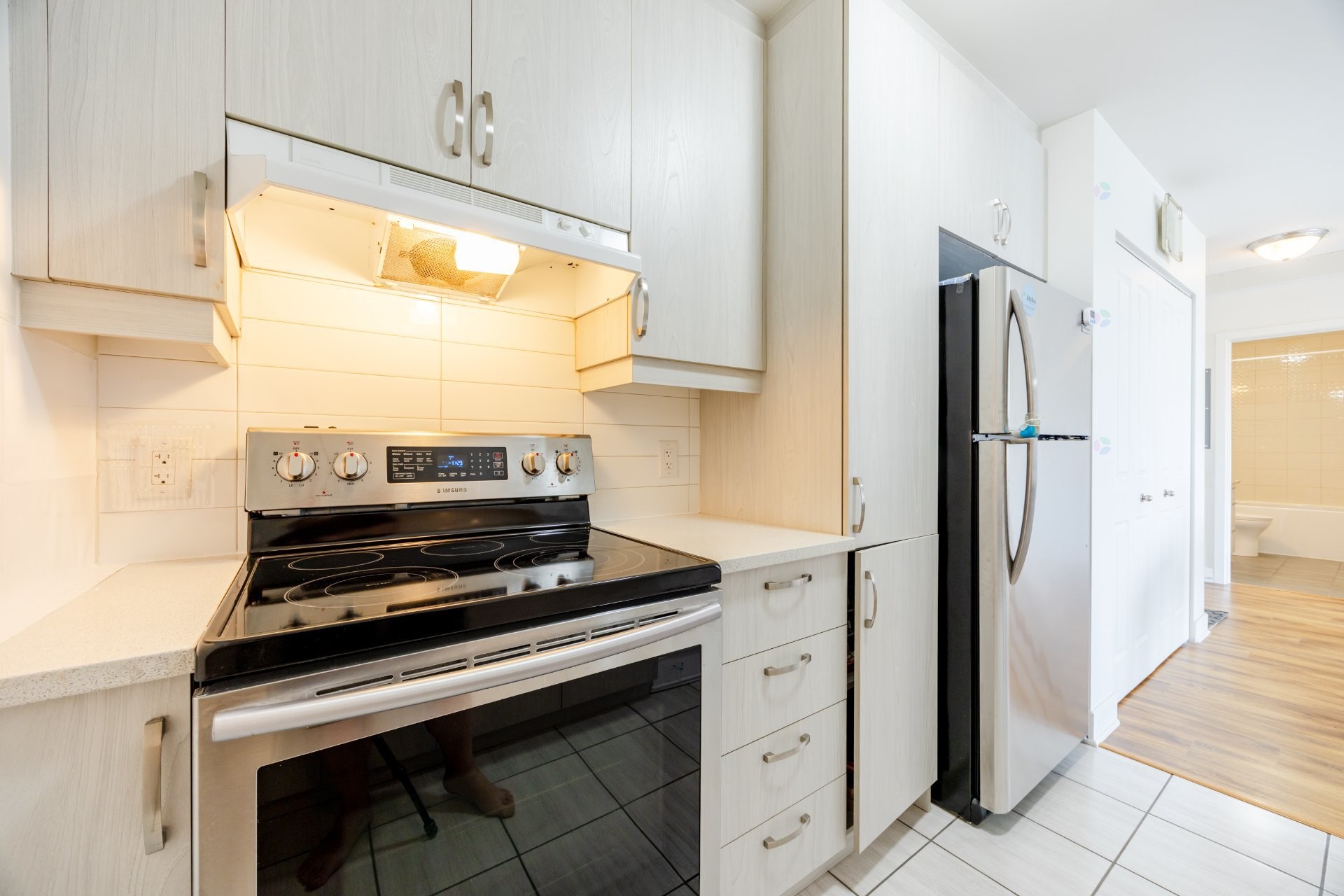 









1601


Rue Viola-Desmond

, 623,
Montréal (LaSalle),




QC
H8N0G2

