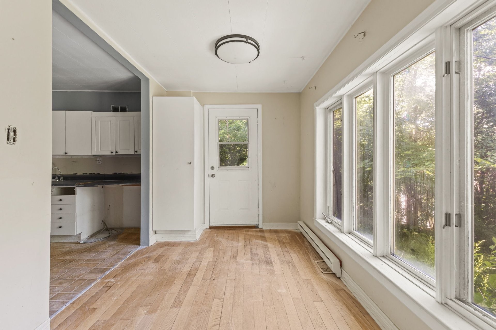 









100


Av. des Tourterelles

,
Pontiac,




QC
J0X2G0

