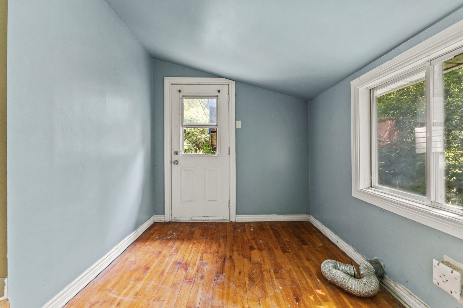 









100


Av. des Tourterelles

,
Pontiac,




QC
J0X2G0

