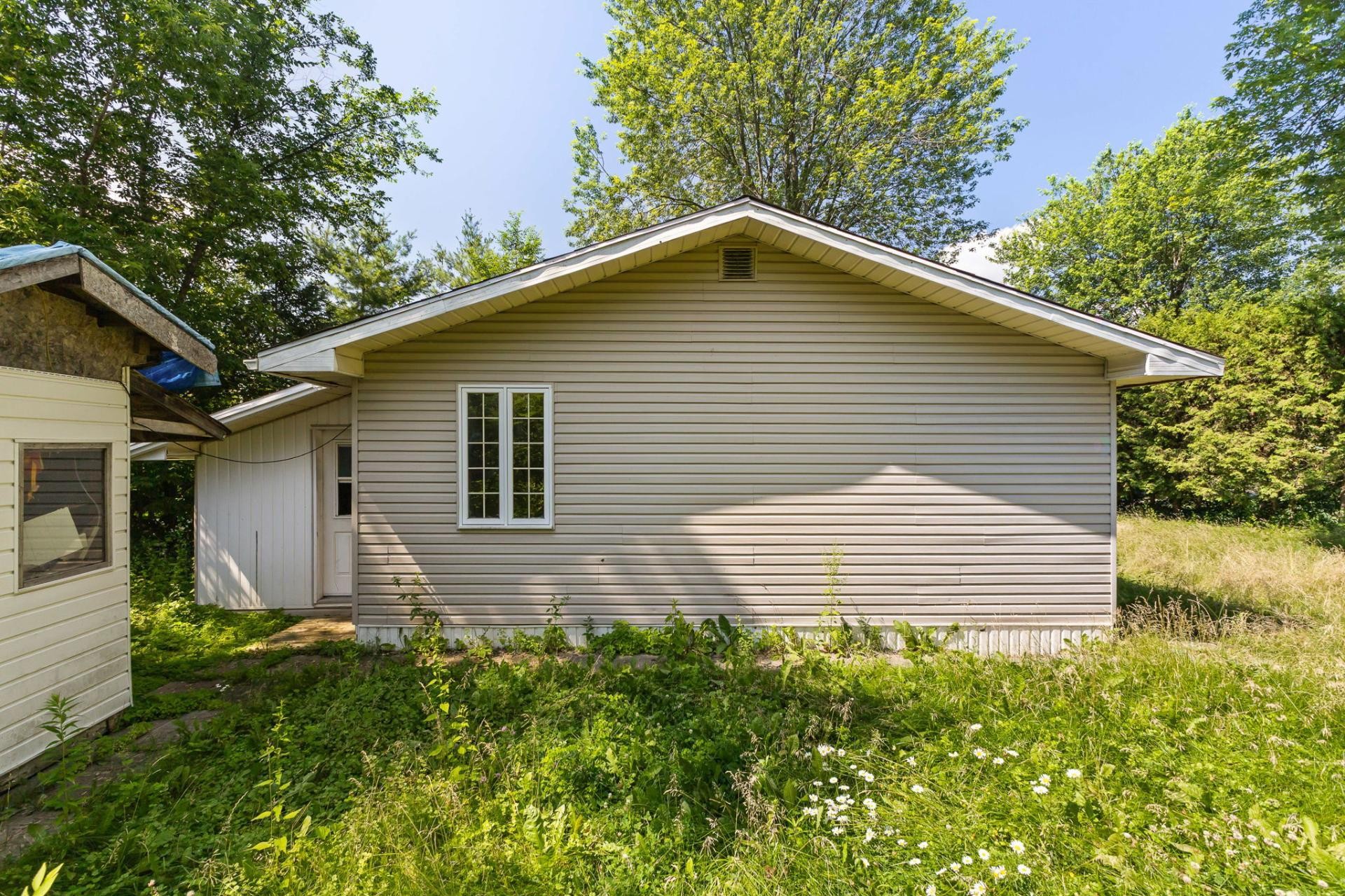 









100


Av. des Tourterelles

,
Pontiac,




QC
J0X2G0

