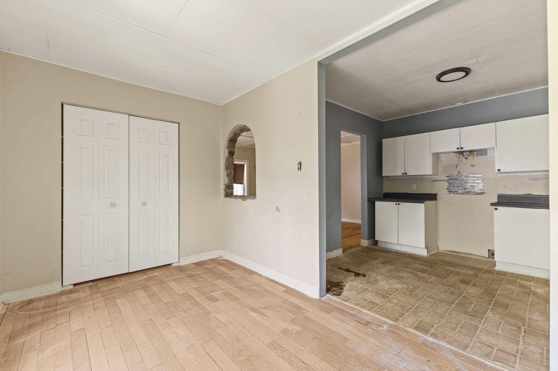 









100


Av. des Tourterelles

,
Pontiac,




QC
J0X2G0

