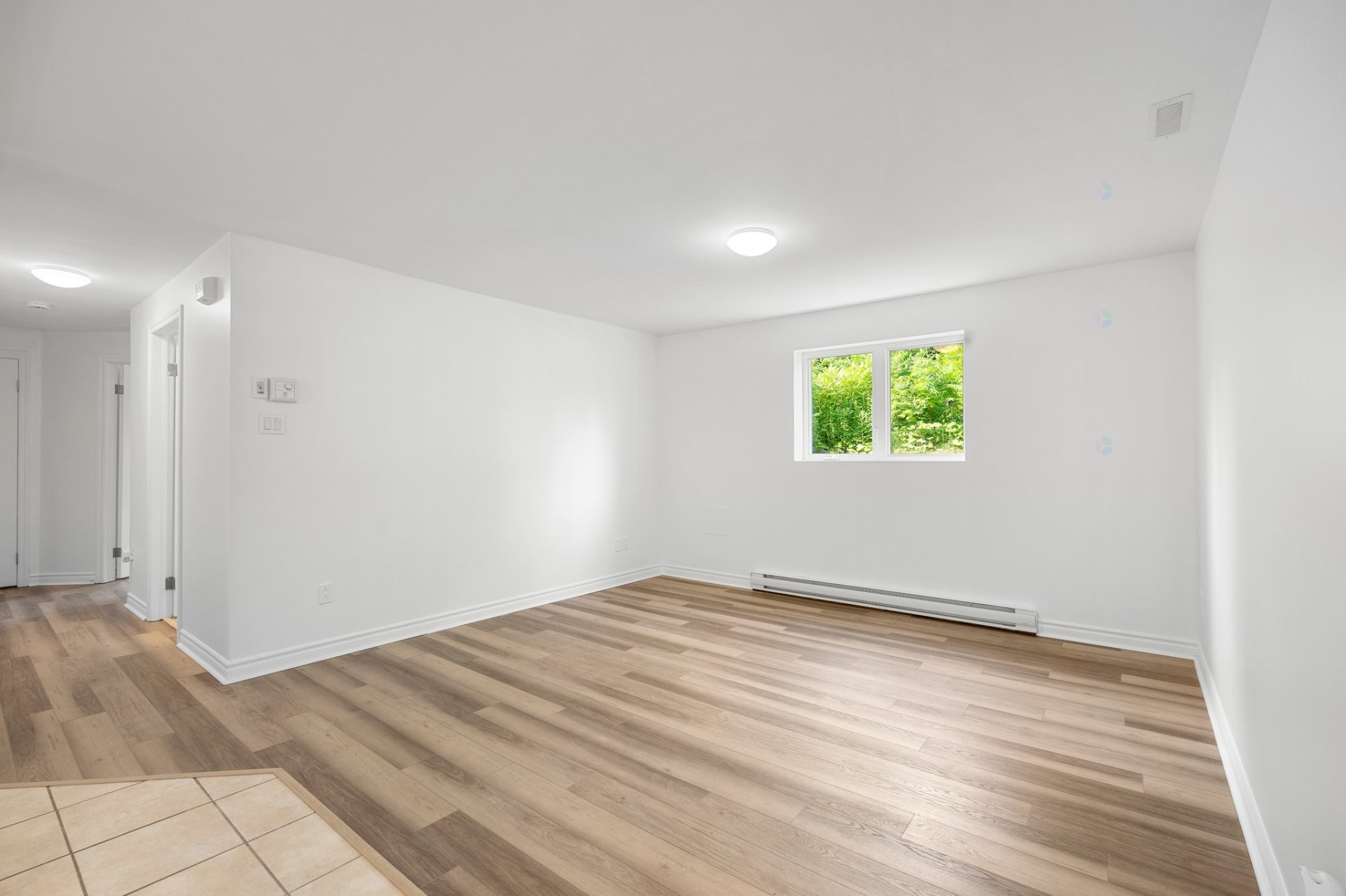 









101

 - 101A


Rue Cynthia

,
Sainte-Sophie,




QC
J5J1V8

