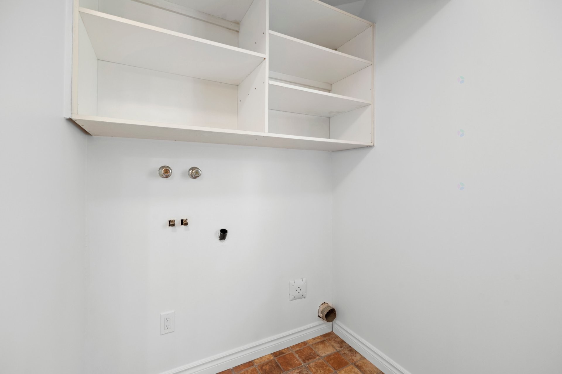 









101

 - 101A


Rue Cynthia

,
Sainte-Sophie,




QC
J5J1V8

