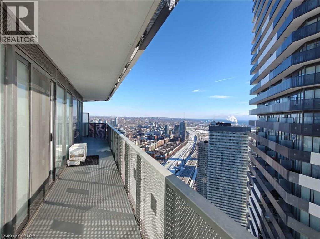 












55 COOPER Street Unit# 6008

,
Toronto,




Ontario
M5E0G1

