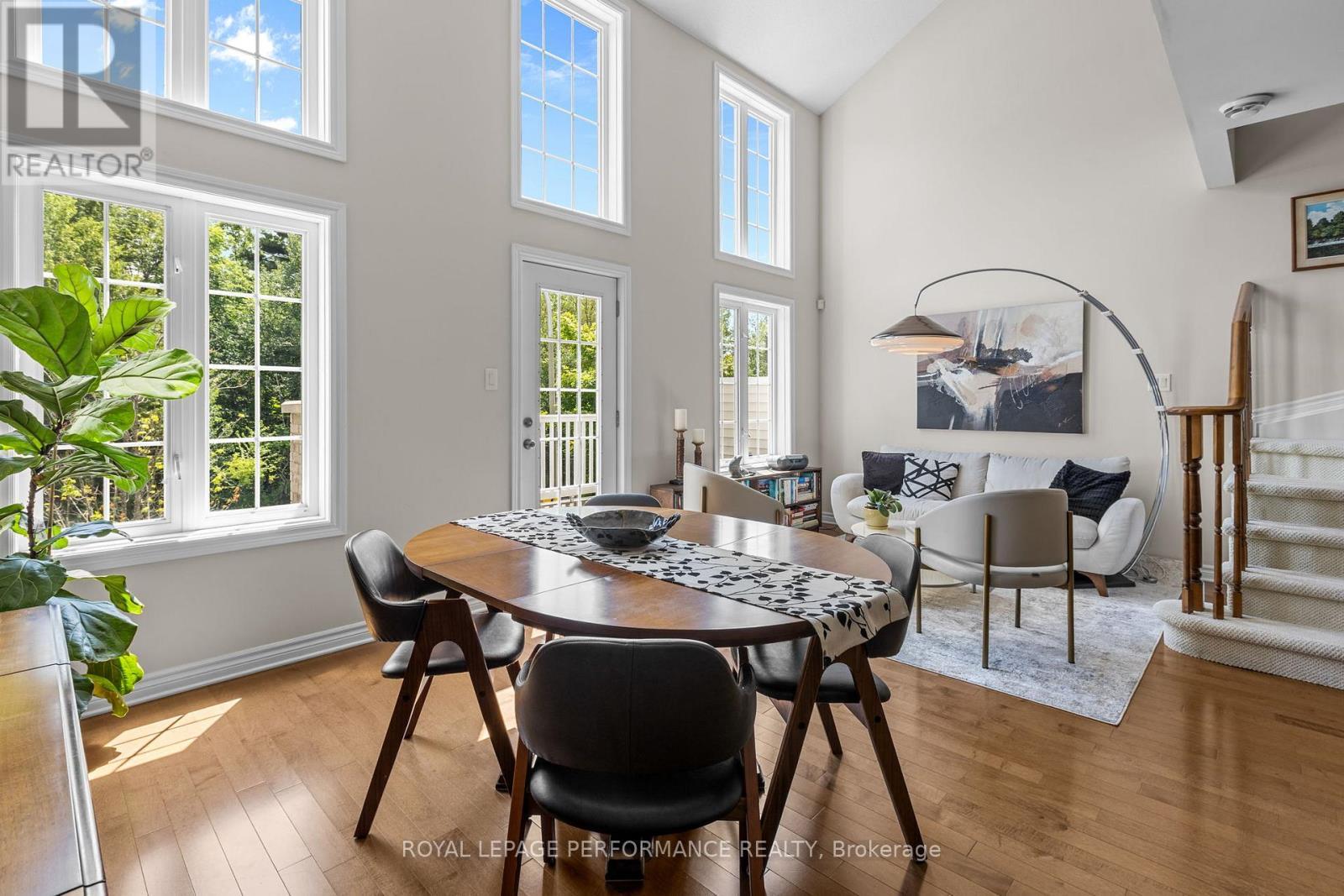












80A STONEHAVEN DRIVE

,
Ottawa,




Ontario
K2M0C1

