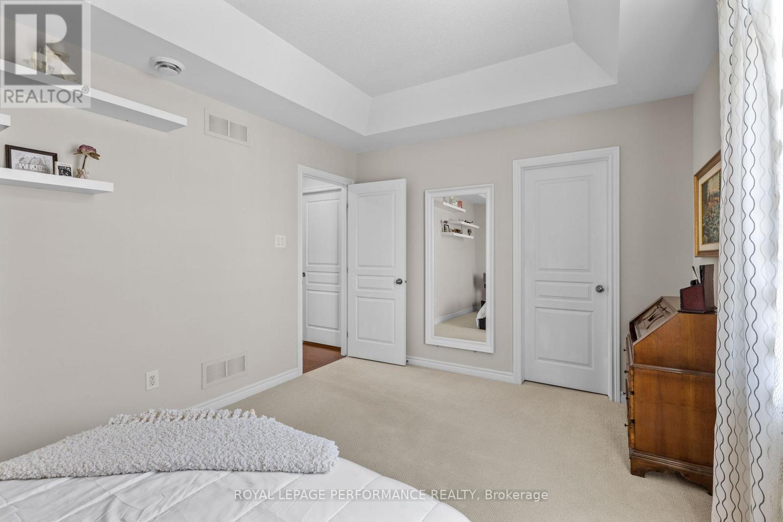 












80A STONEHAVEN DRIVE

,
Ottawa,




Ontario
K2M0C1

