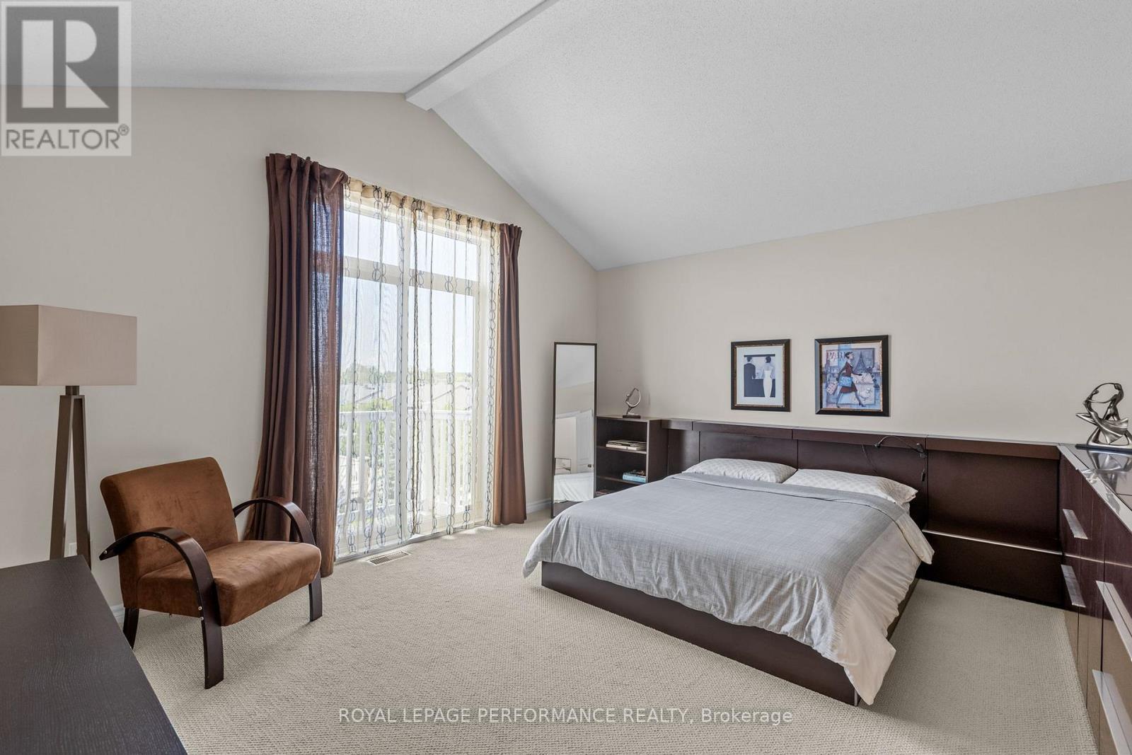 












80A STONEHAVEN DRIVE

,
Ottawa,




Ontario
K2M0C1

