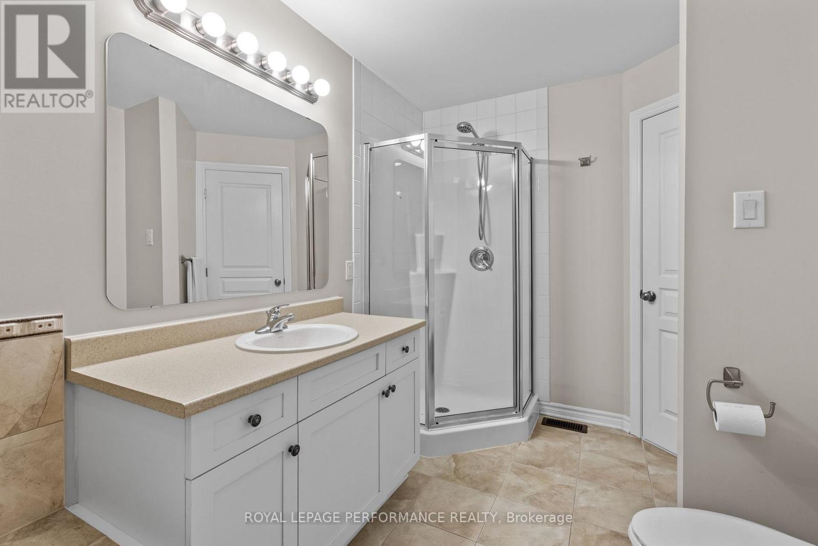 












80A STONEHAVEN DRIVE

,
Ottawa,




Ontario
K2M0C1

