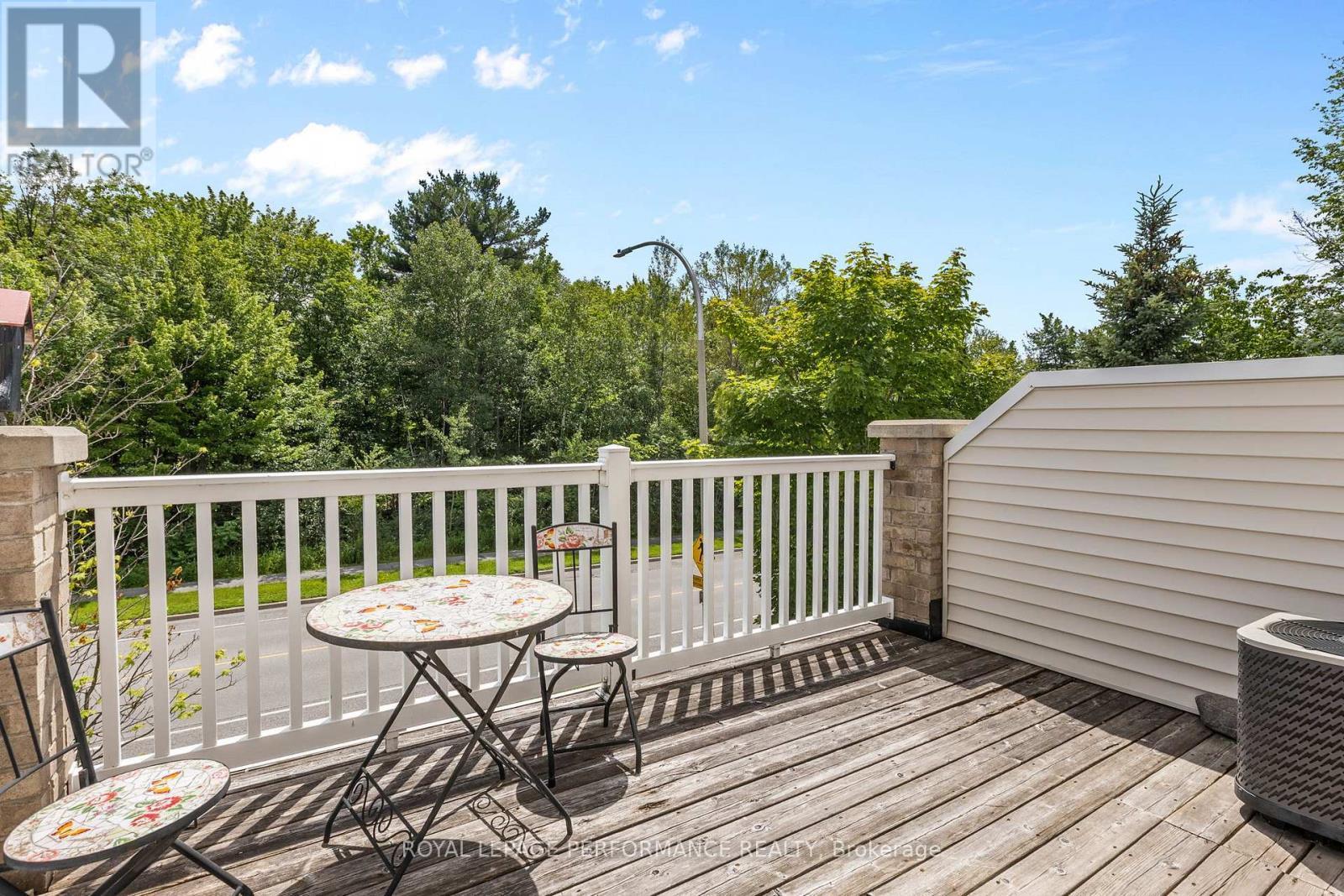 












80A STONEHAVEN DRIVE

,
Ottawa,




Ontario
K2M0C1

