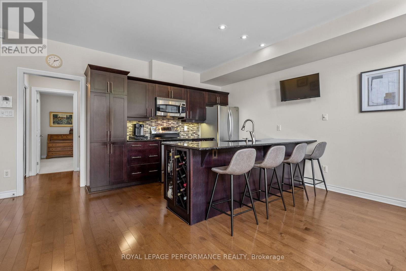 












80A STONEHAVEN DRIVE

,
Ottawa,




Ontario
K2M0C1

